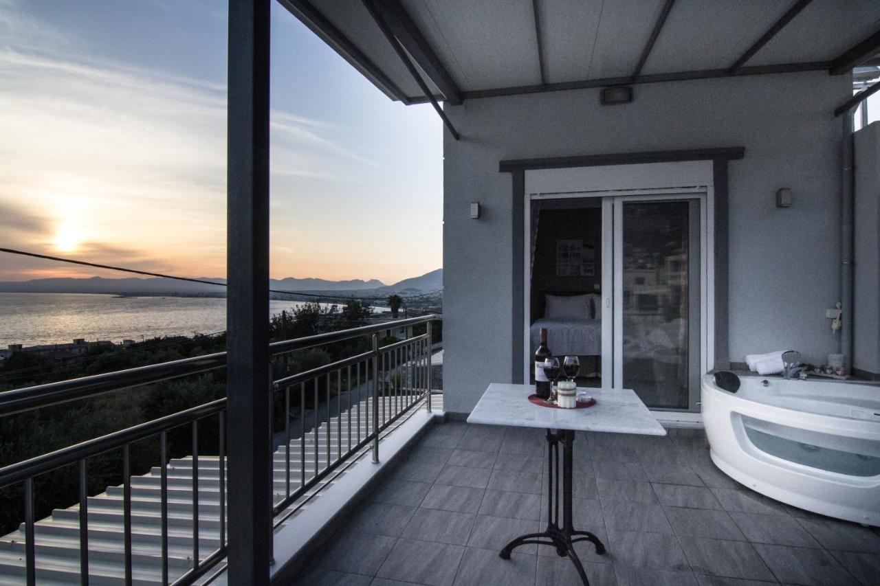 Ferienwohnung Mountain & Sea Kalamata Exterior foto
