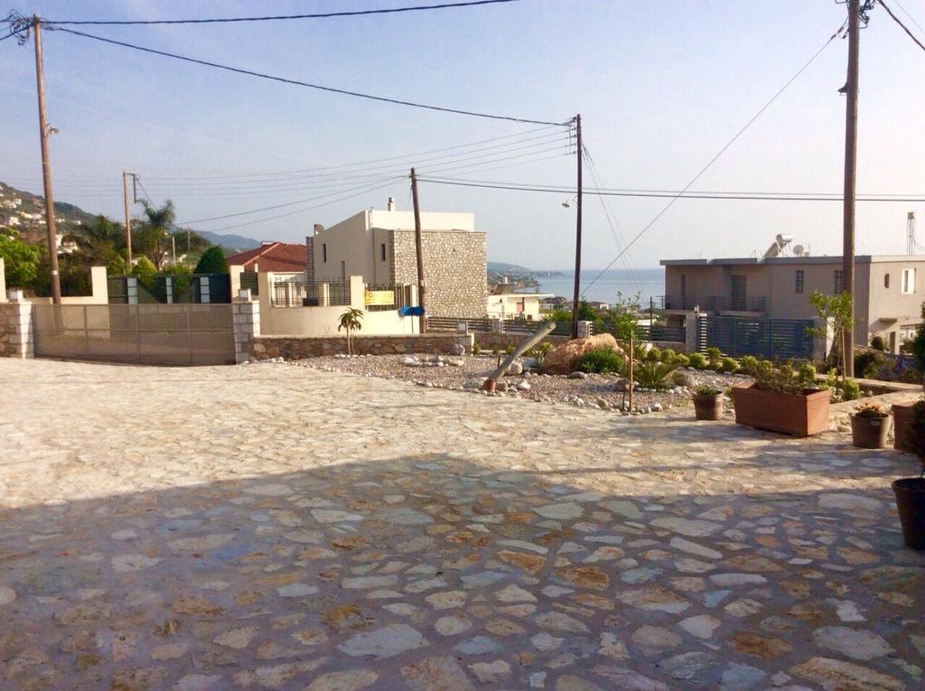 Ferienwohnung Mountain & Sea Kalamata Exterior foto